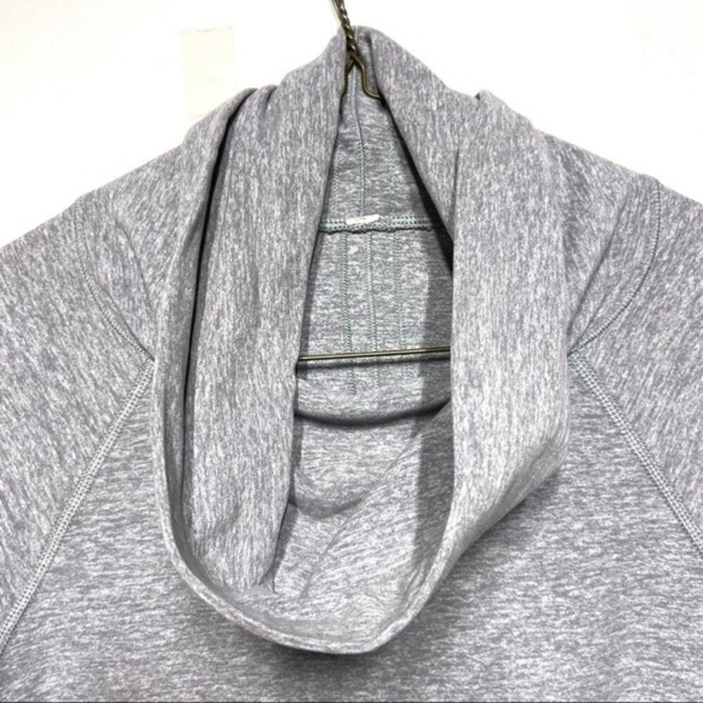 Lululemon Make A Move Long Sleeve in Heathered Battleship 2 - Picture 5 of 11